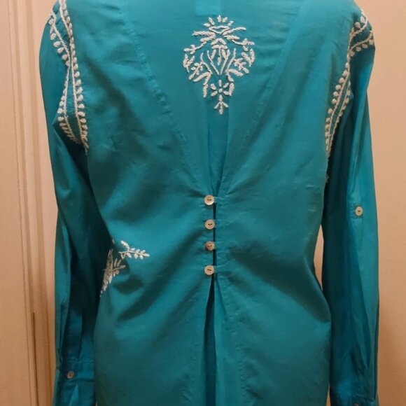 Soft Surroundings Teal Embroidered Button Down Top. Size S/M - Picture 4 of 5